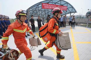 老将回归！雷霆官方：球队正式签下穆斯卡拉